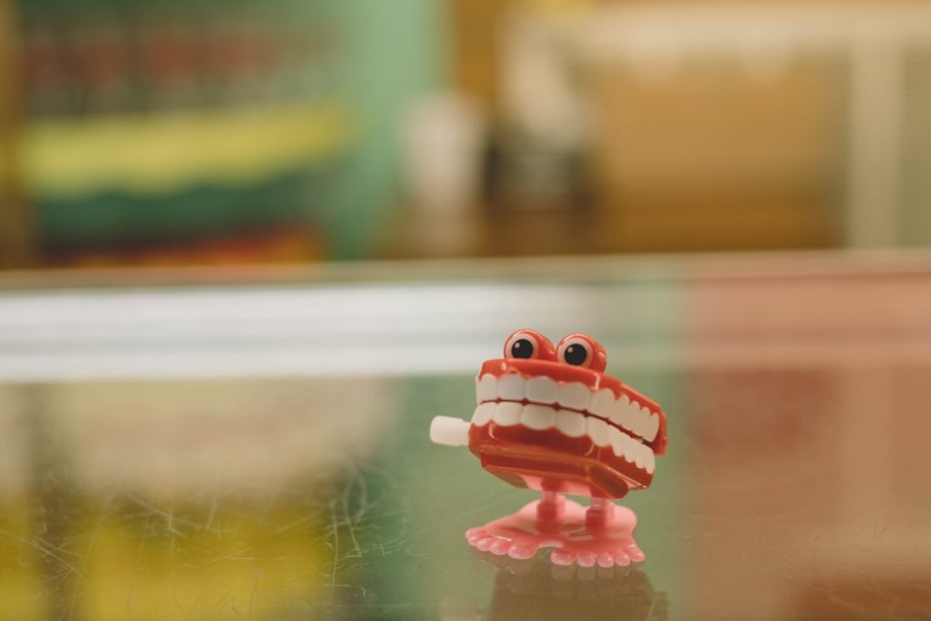 De grote tandwisseling: wanneer kinderen hun eerste tanden verliezen